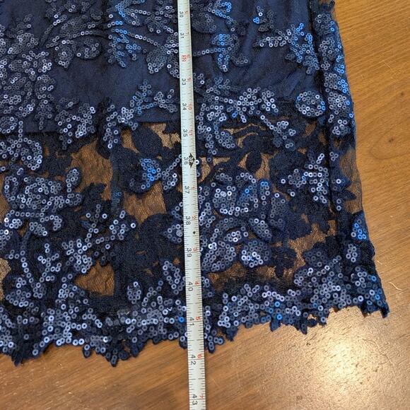 Tadashi Shoji Navy Paillette Floral Sequin Lace Sheath Cocktail Dress, size 8 - Picture 5 of 10
